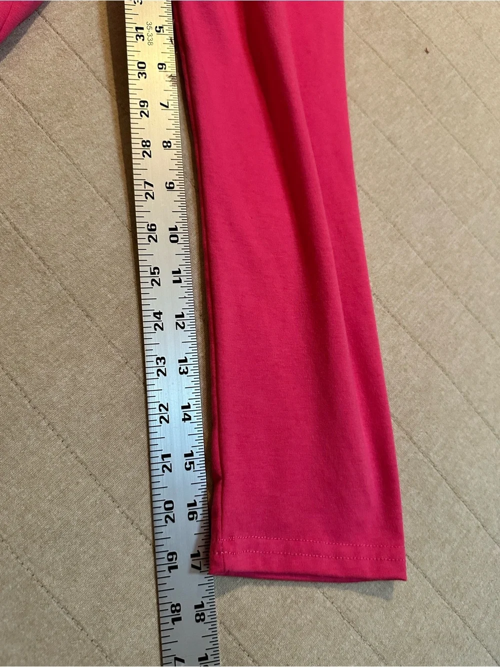 Women's Pink Long-Sleeve V-Neck Pocket Top